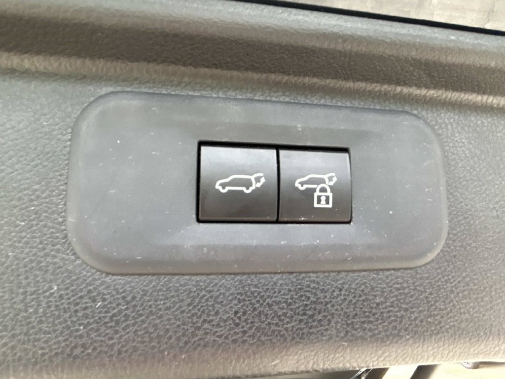 Used 2025 Toyota Grand Highlander AWD image 9