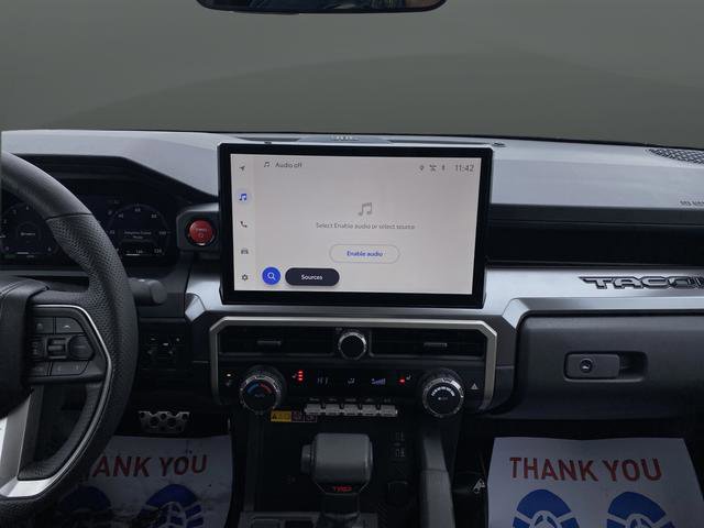 Used 2025 Toyota Tacoma TRD Sport w/ TRD Sport Upgrade Package image 9