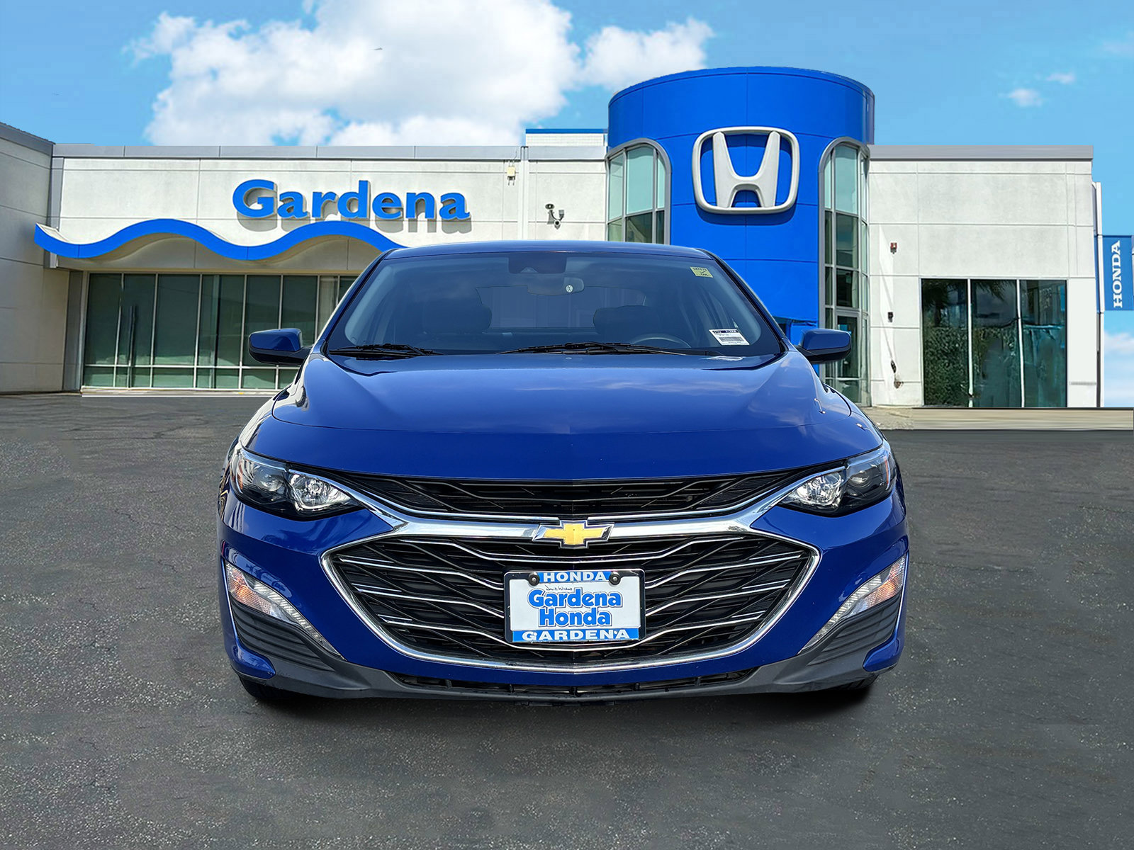 Used 2023 Chevrolet Malibu LT FWD image 2
