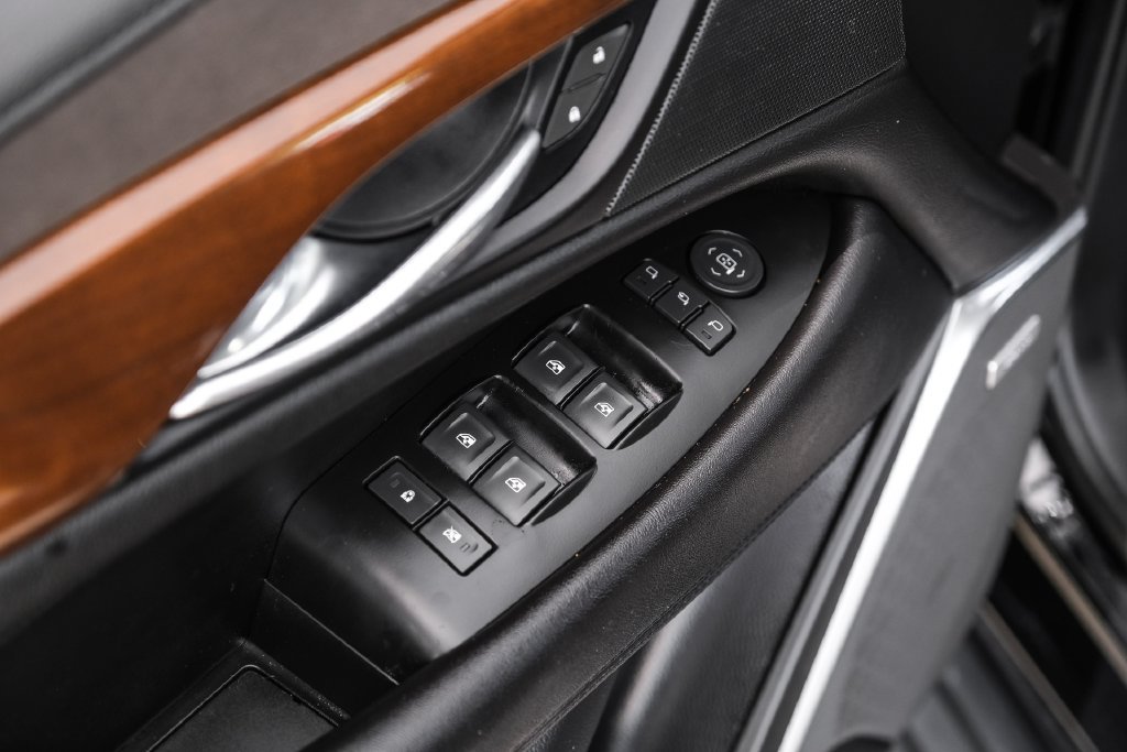 Used 2020 Cadillac Escalade 2WD image 50