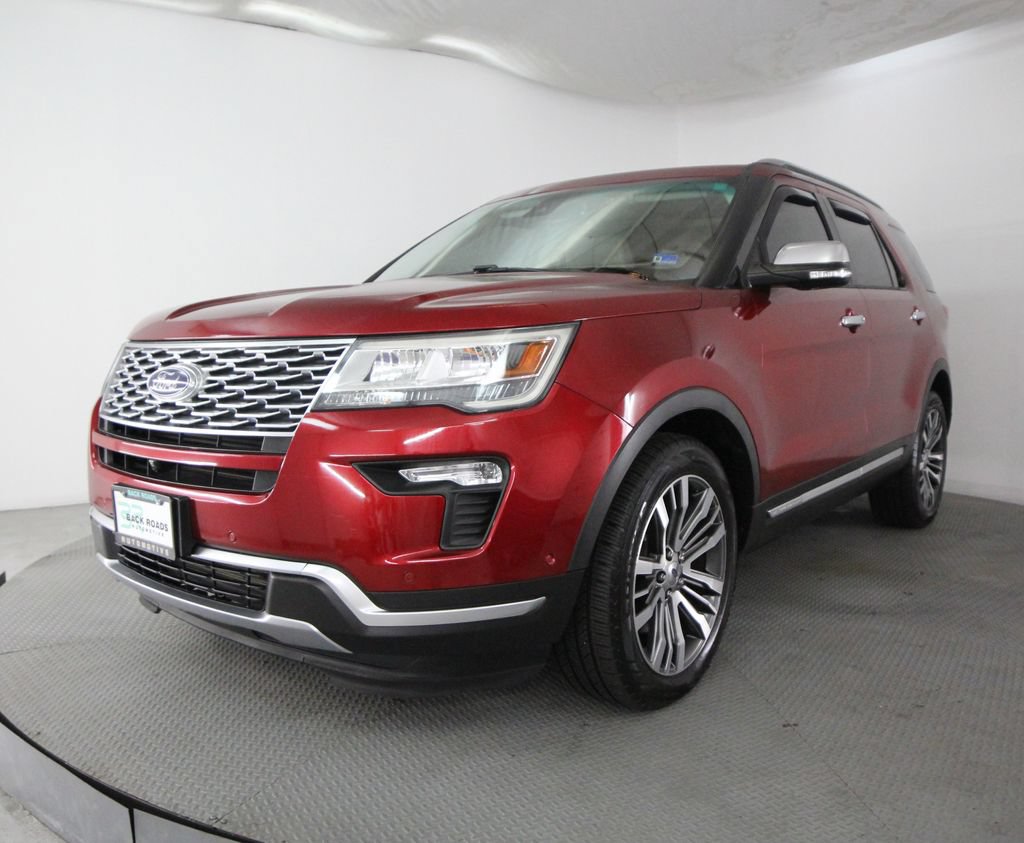Used 2018 Ford Explorer Platinum AWD/4WD image 3