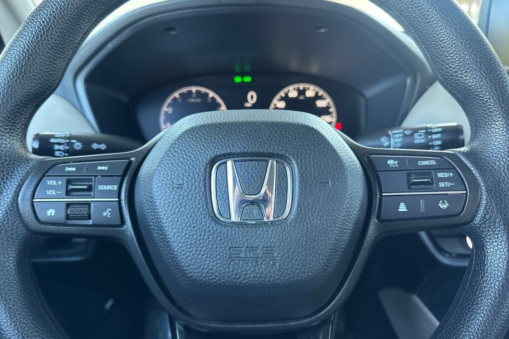 Certified 2025 Honda HR-V LX image 23