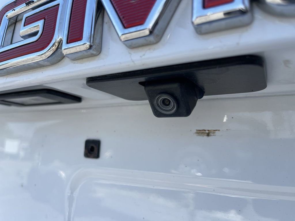 Used 2019 GMC Yukon XL SLT image 9