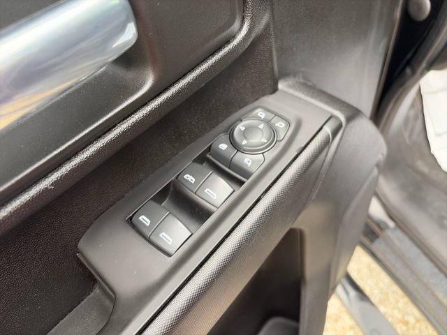 Used 2022 Chevrolet Silverado 2500 Custom w/ Custom Value Package AWD/4WD image 11