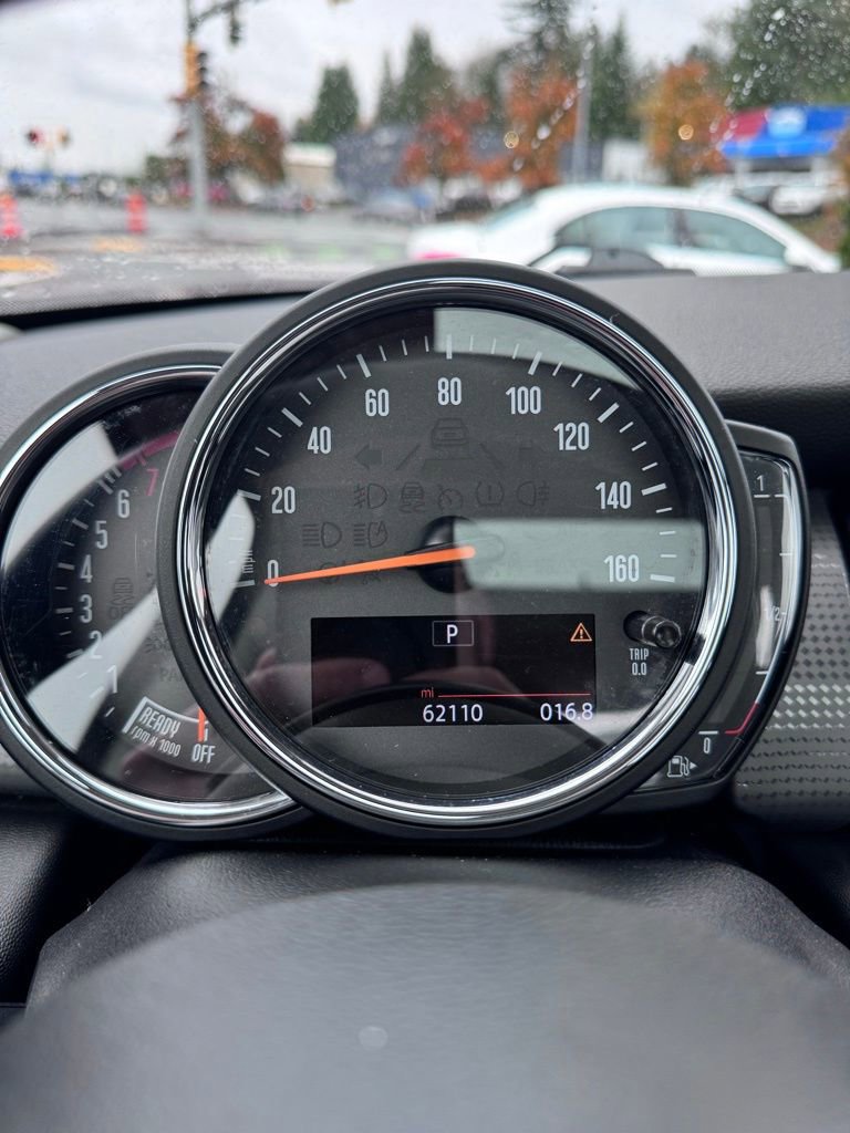 Used 2019 MINI Cooper 2-Door Hardtop w/ Storage Package image 18