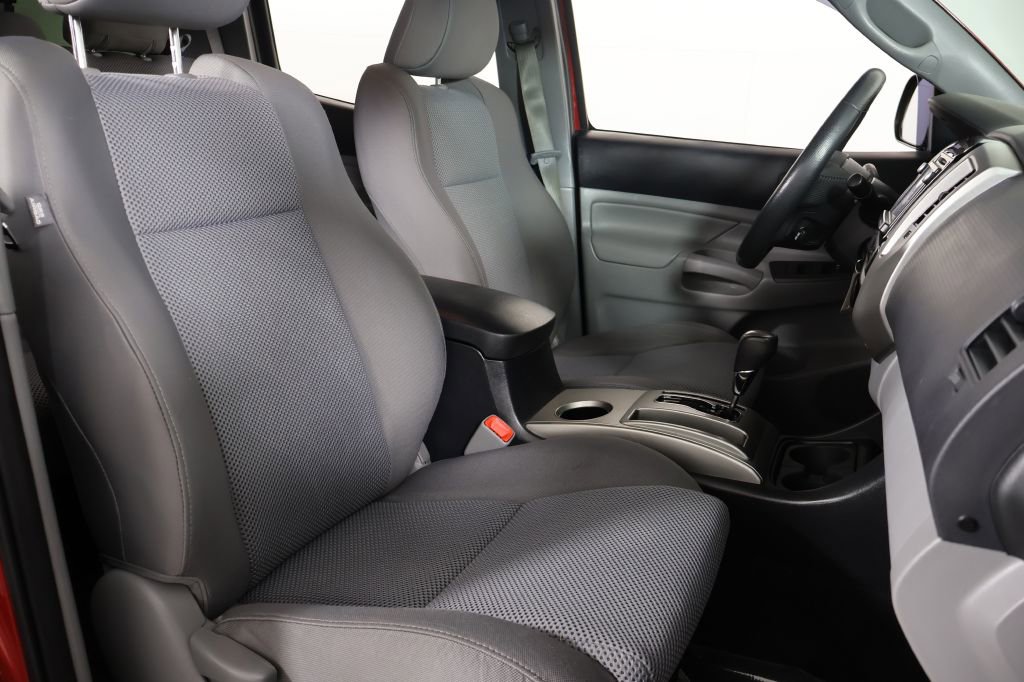 Used 2014 Toyota Tacoma 4x4 Double Cab w/ TRD Sport Package image 21