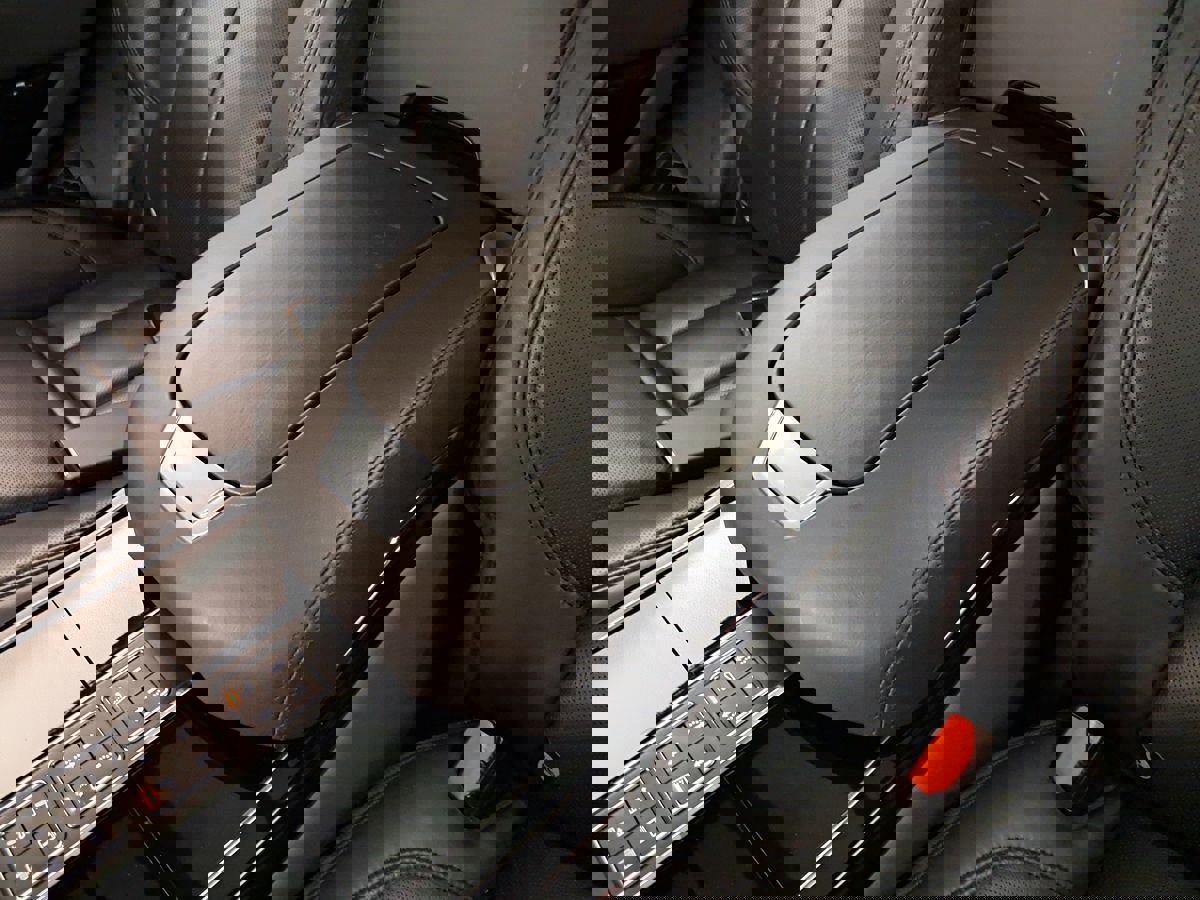 Used 2015 Land Rover Range Rover Long Wheelbase Autobiography image 52