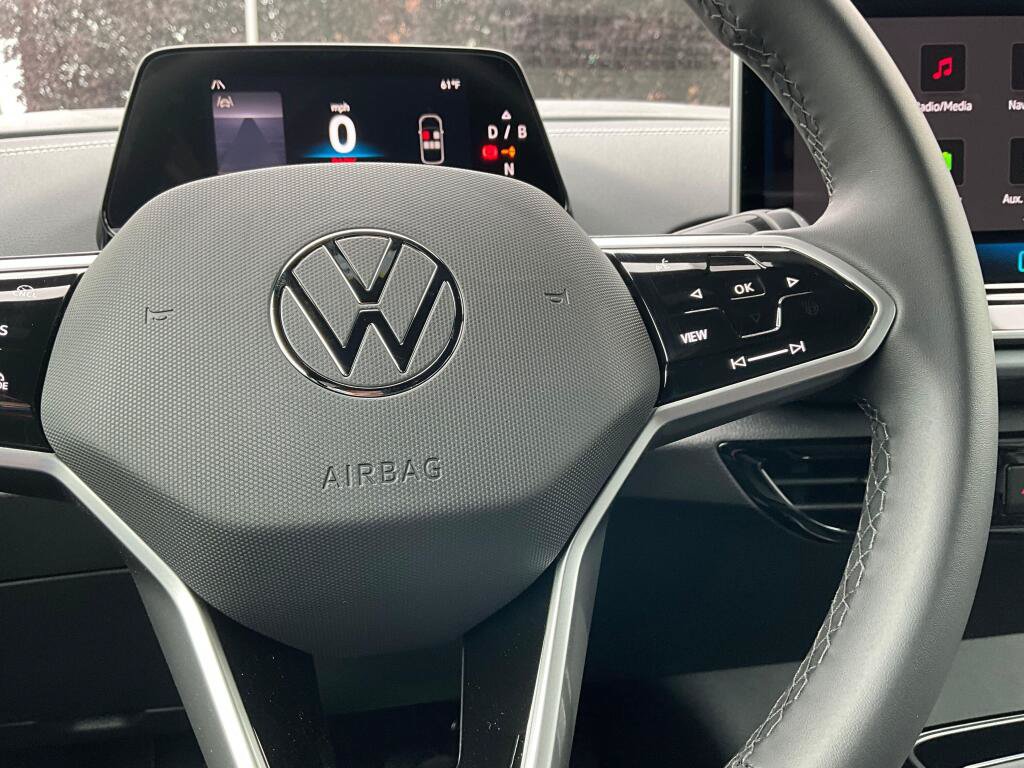 New 2026 Volkswagen ID.4 Pro AWD/4WD image 21
