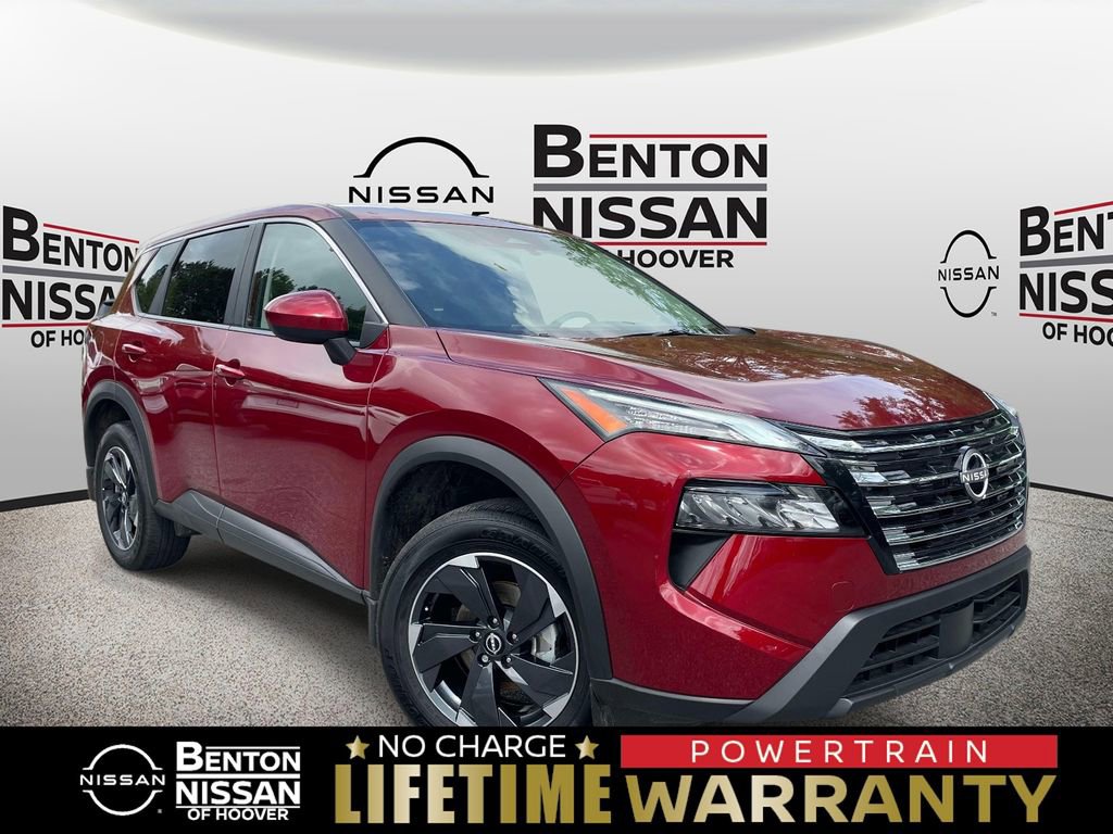 Used 2025 Nissan Rogue SV FWD image 1