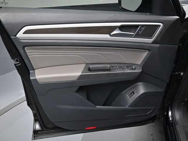 Used 2022 Volkswagen Atlas SE w/ Panoramic Sunroof Package image 11