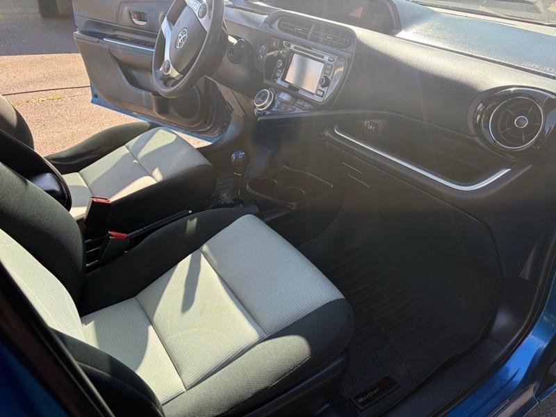 Used 2015 Toyota Prius C Three image 6