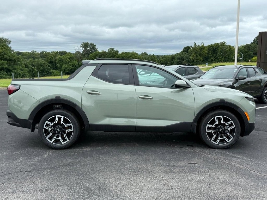 New 2025 Hyundai Santa Cruz Limited image 2