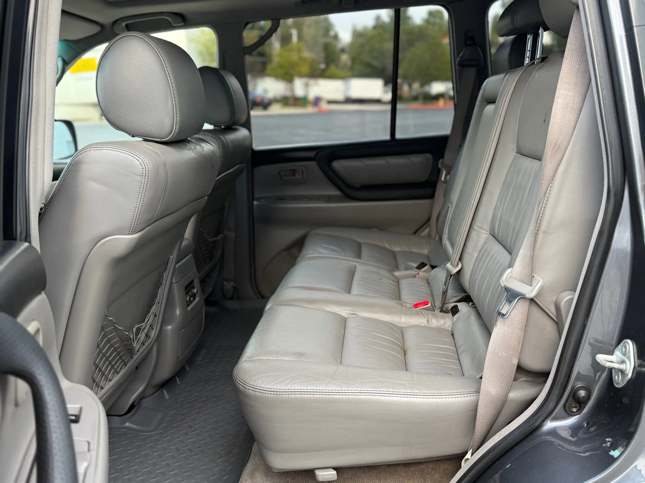 Used 2004 Toyota Land Cruiser image 17