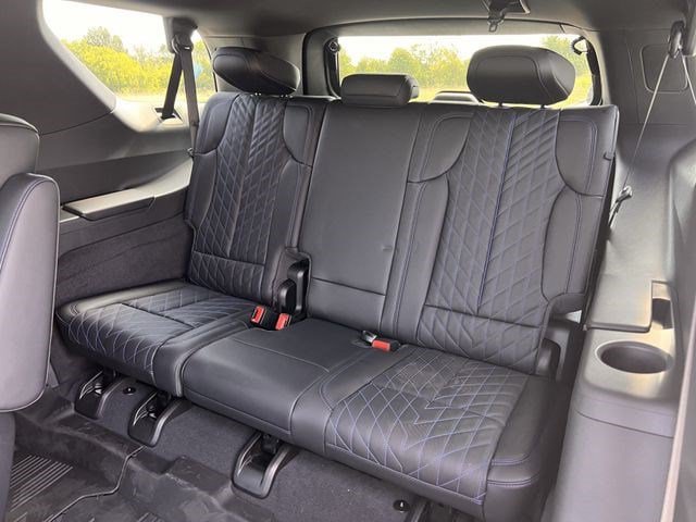 New 2026 Cadillac Escalade IQL Sport 1 w/ LPO, Floor Liner Package AWD/4WD image 28