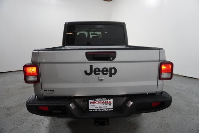 New 2023 Jeep Gladiator Sport AWD/4WD image 3