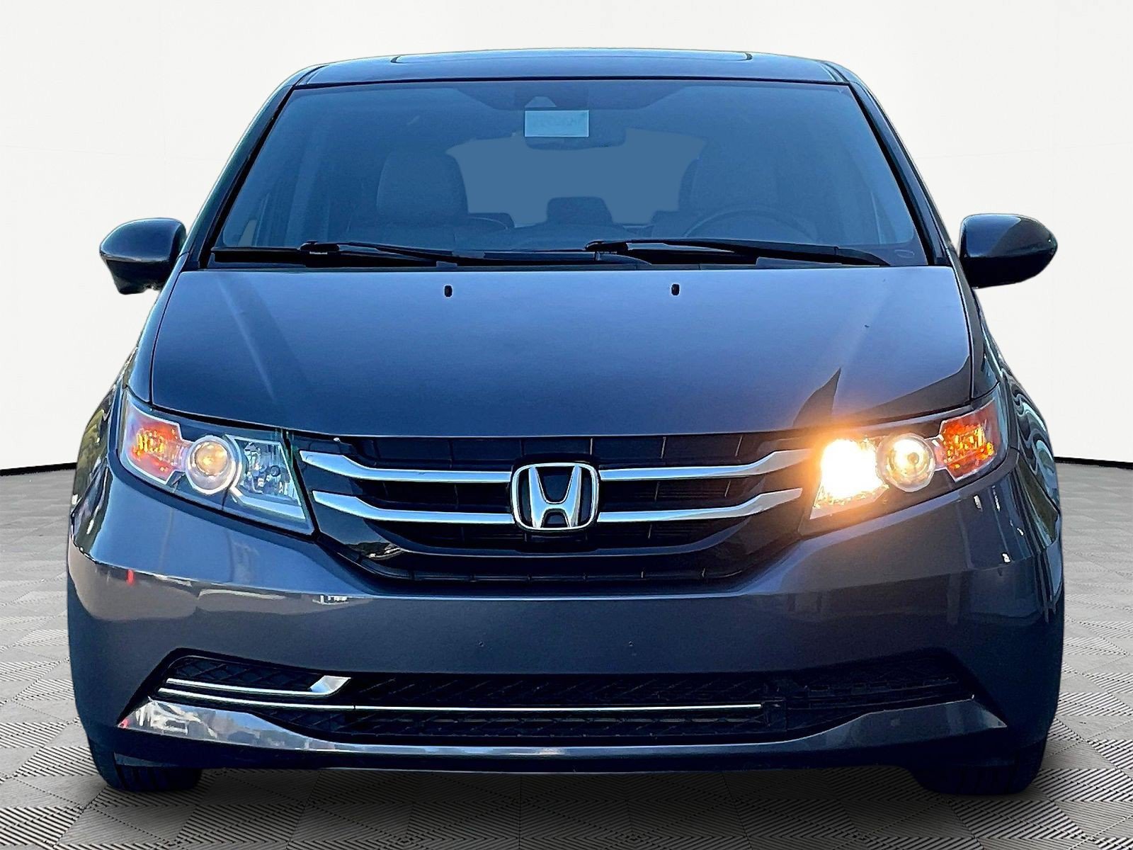 Used 2017 Honda Odyssey EX-L image 2