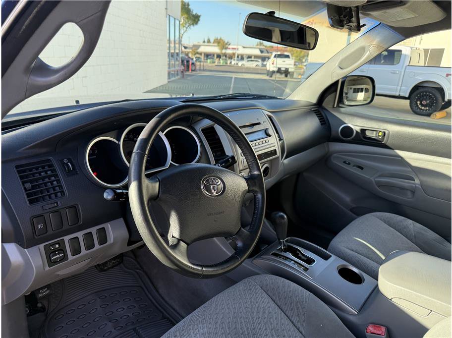 Used 2008 Toyota Tacoma PreRunner w/ SR5 Pkg #2 RWD image 12