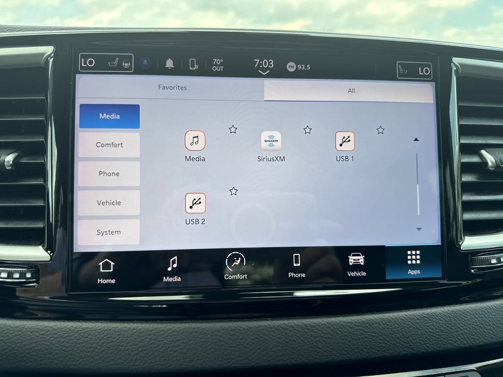 Certified 2023 Chrysler Pacifica Touring-L FWD image 26