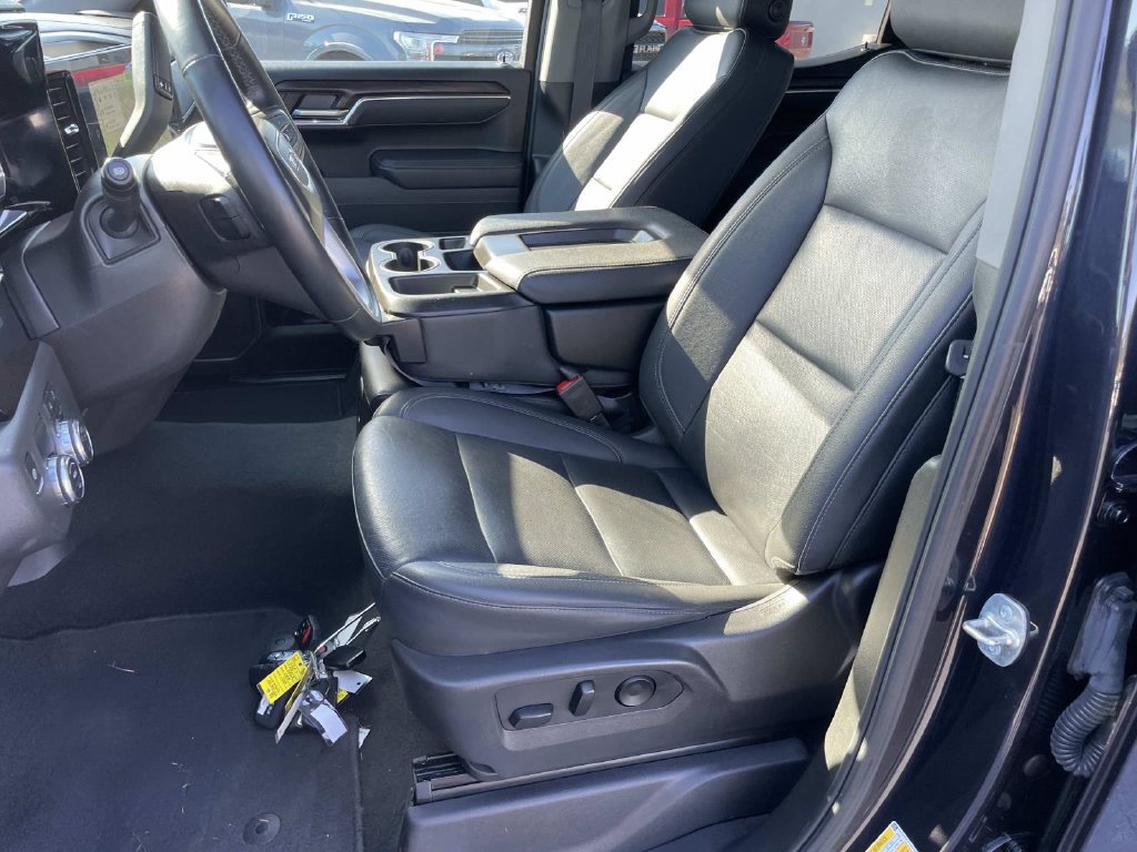 Used 2025 GMC Sierra 1500 SLT RWD image 38