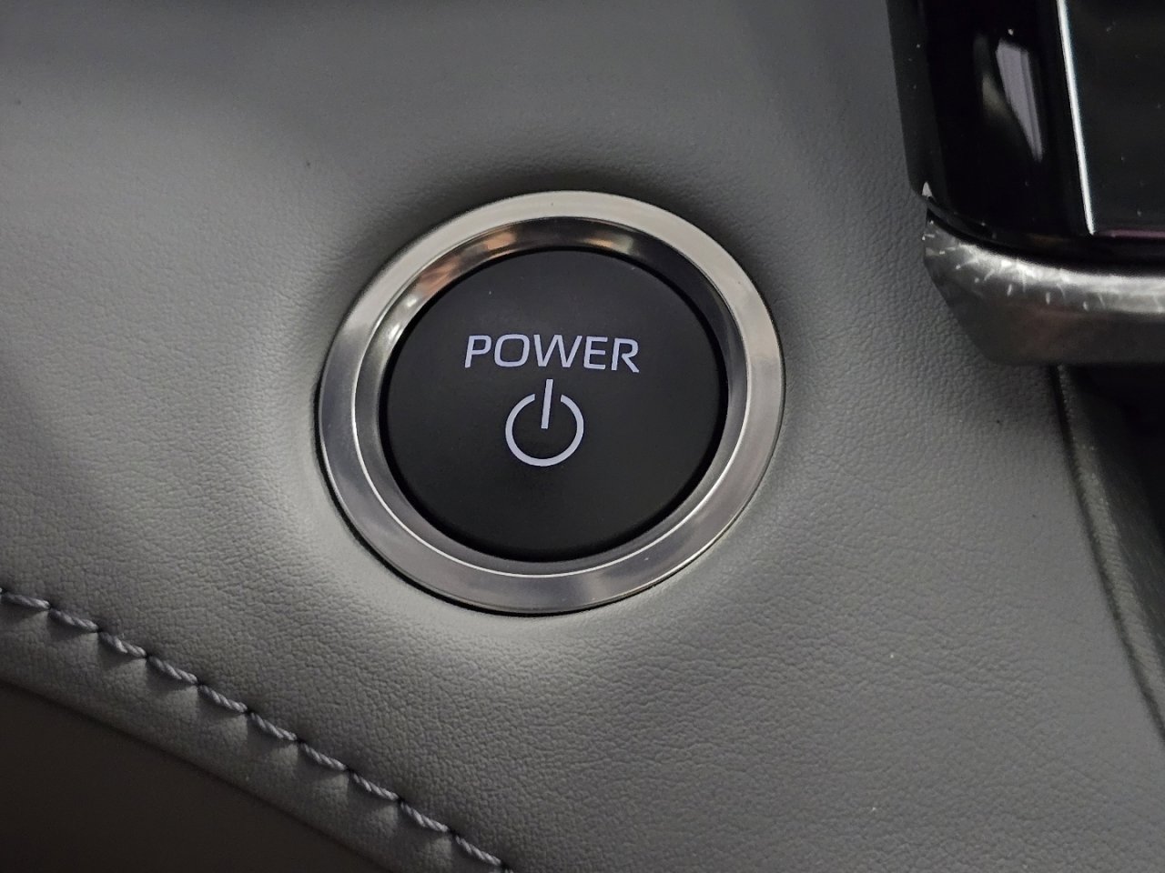 New 2026 Toyota Highlander Platinum AWD/4WD image 32