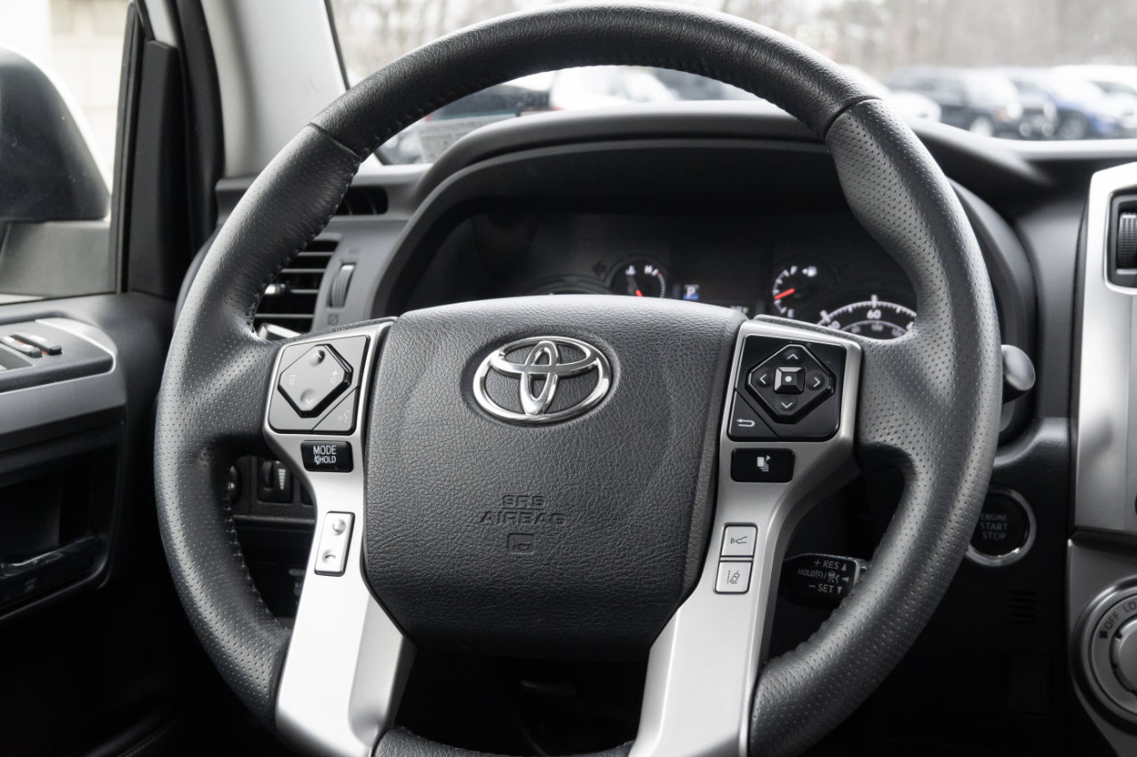 Used 2022 Toyota 4Runner SR5 Premium image 25