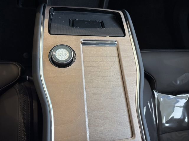 New 2025 Volvo EX90 Ultra image 19