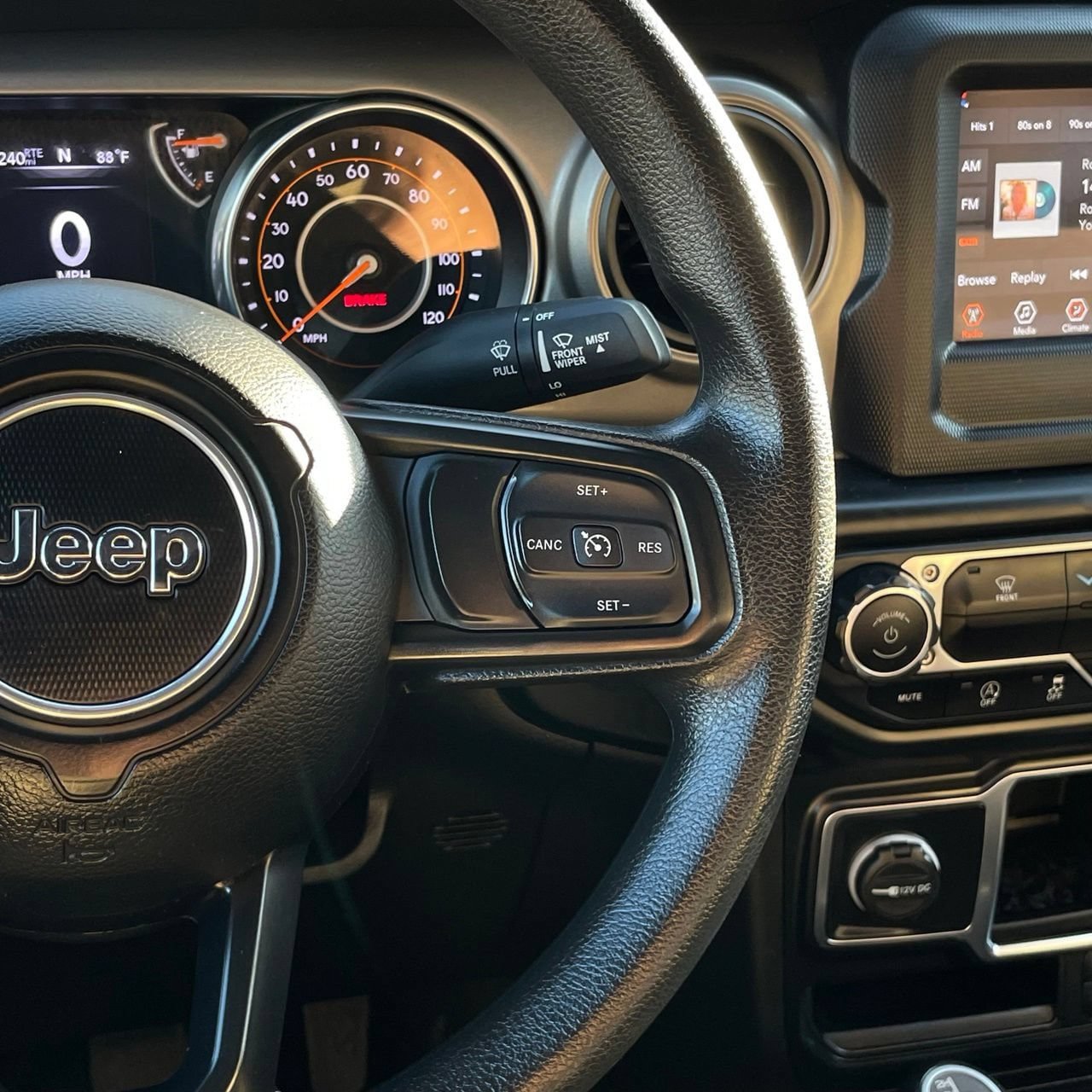 Used 2023 Jeep Wrangler Sport AWD/4WD image 14