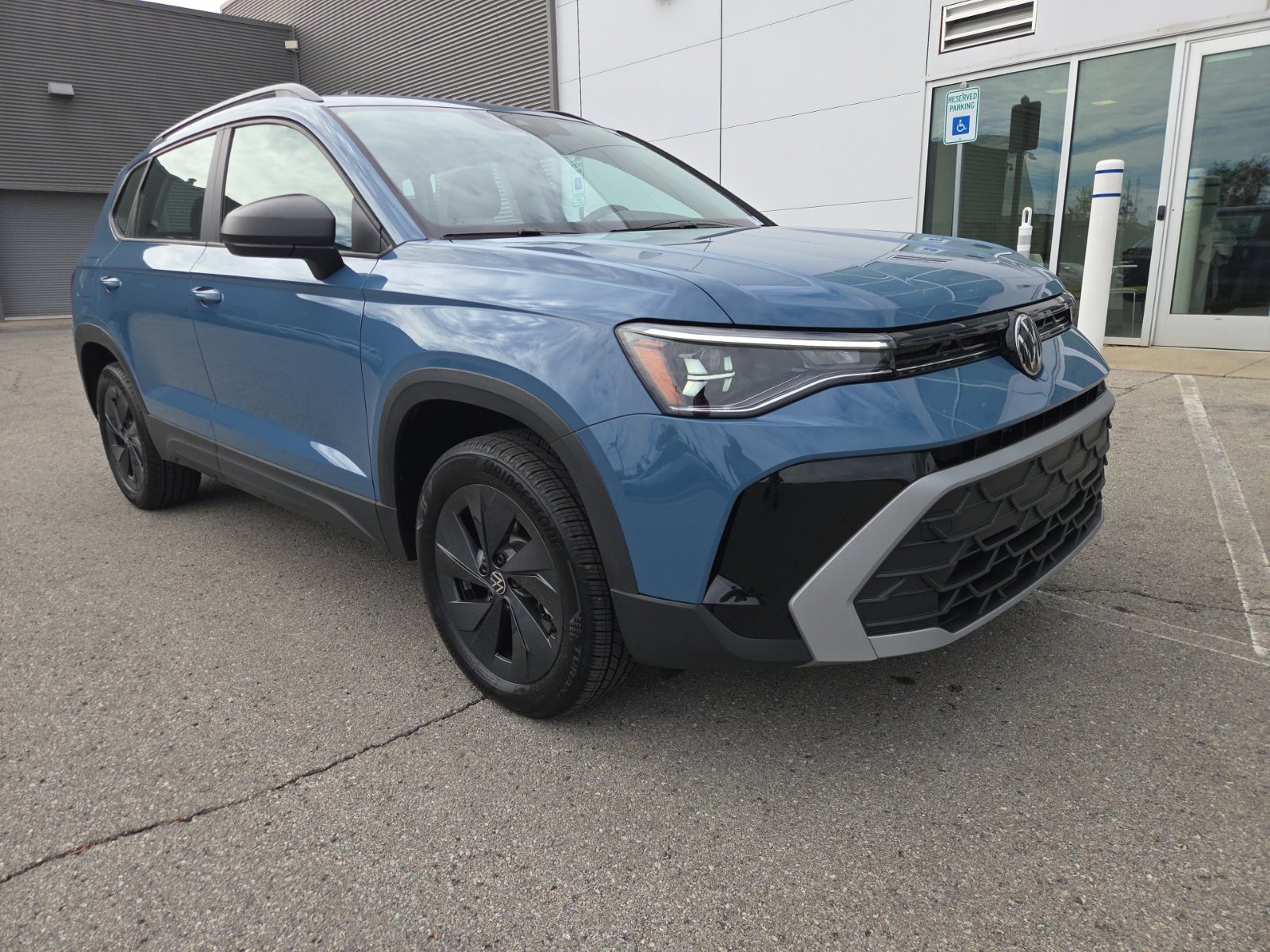 New 2027 Volkswagen Taos S FWD image 31