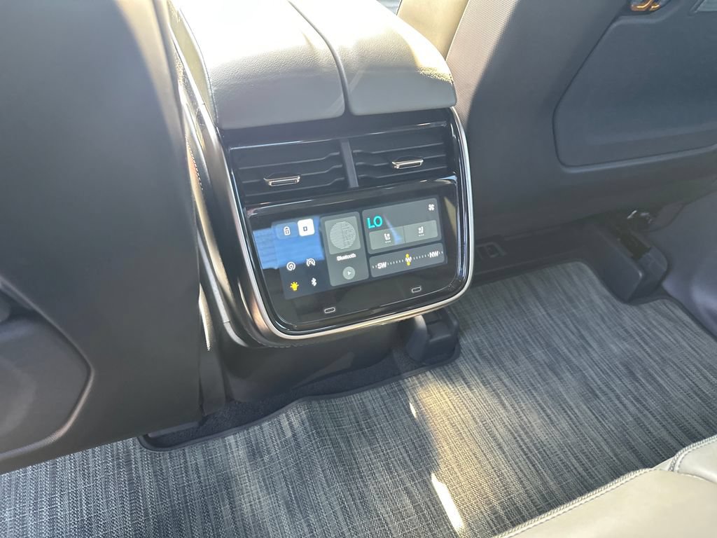 Used 2022 Rivian R1T Launch Edition AWD/4WD image 30