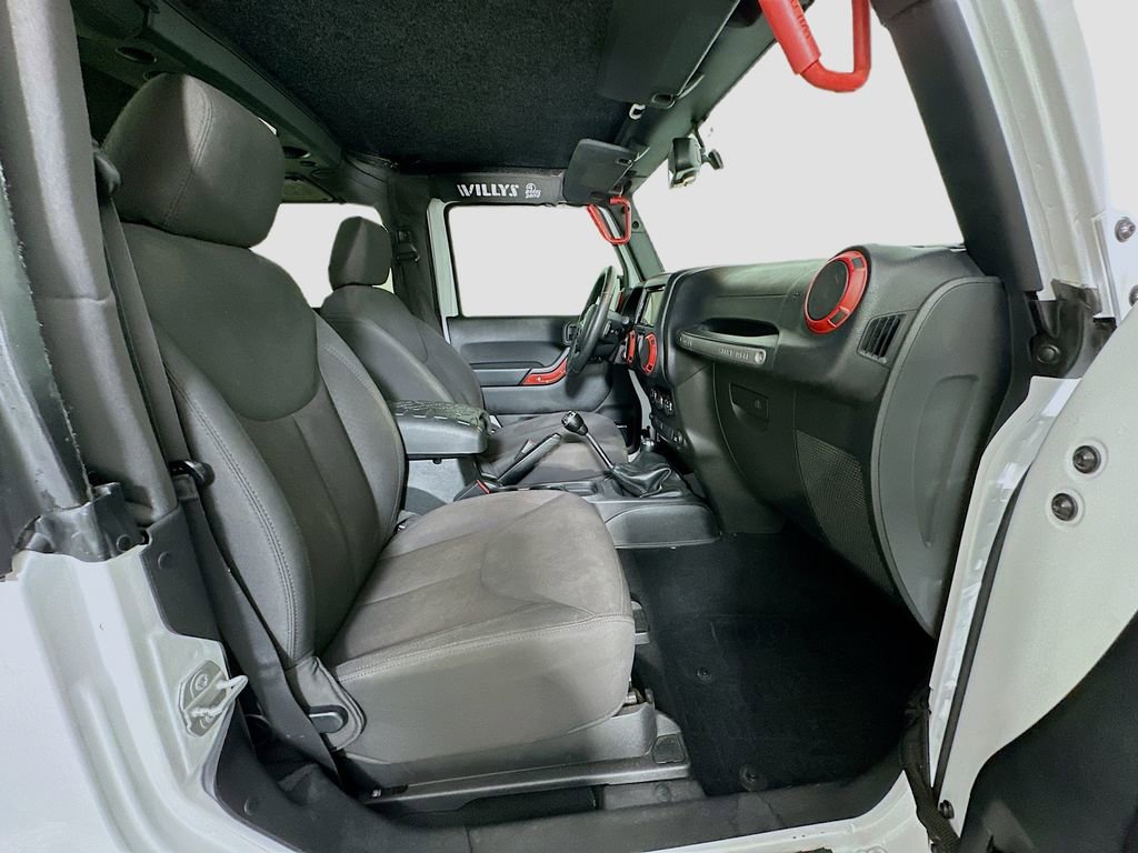 Used 2015 Jeep Wrangler Sport image 19