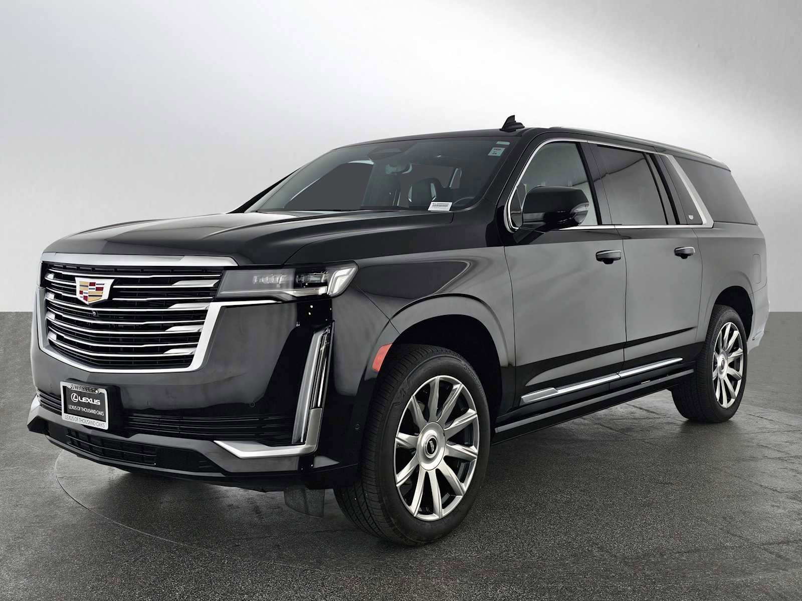 Used 2024 Cadillac Escalade ESV Premium Luxury Platinum AWD/4WD image 7