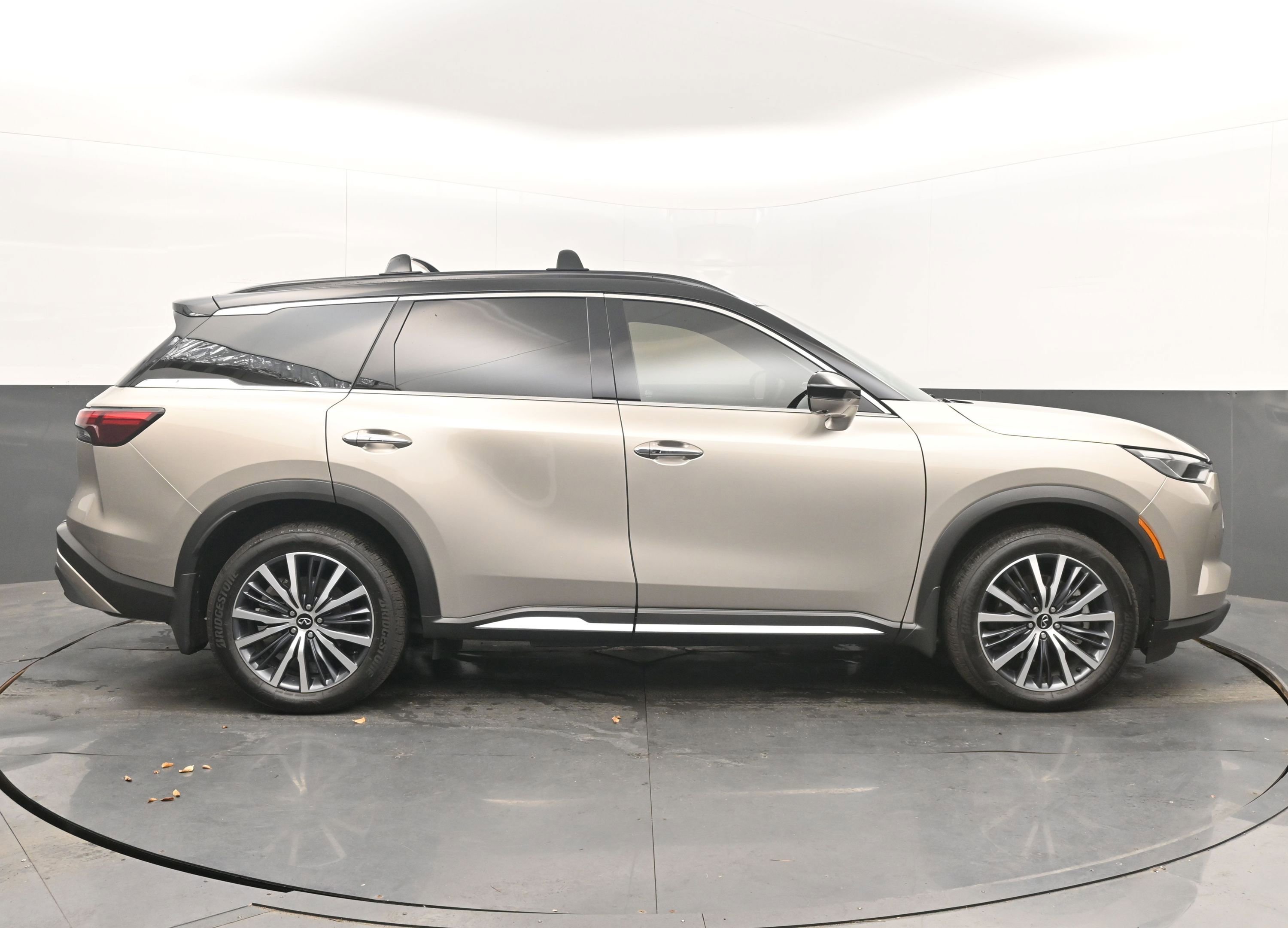 Used 2025 INFINITI QX60 Autograph w/ Lighting Package (N94) image 10