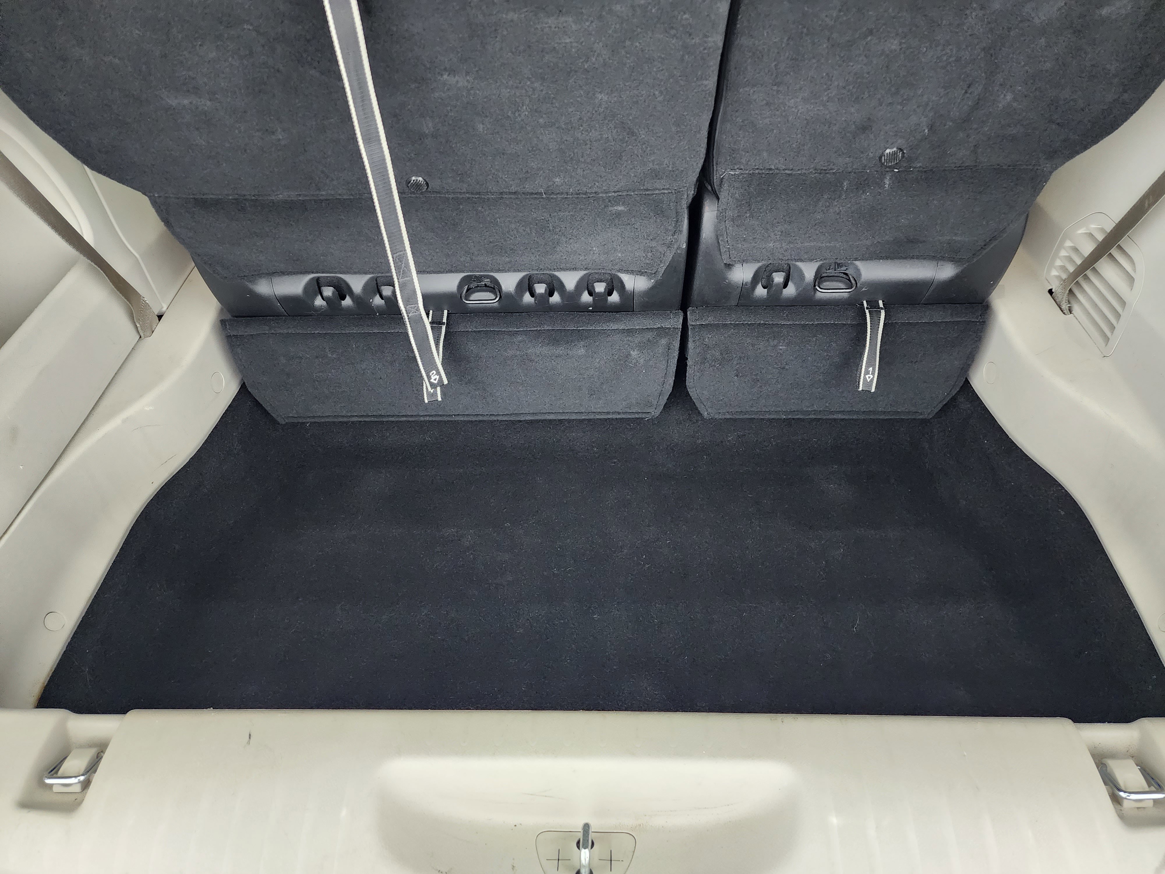 Used 2024 Chrysler Pacifica Touring-L FWD image 27