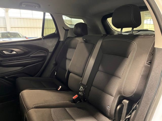 Used 2024 GMC Terrain SLE image 17