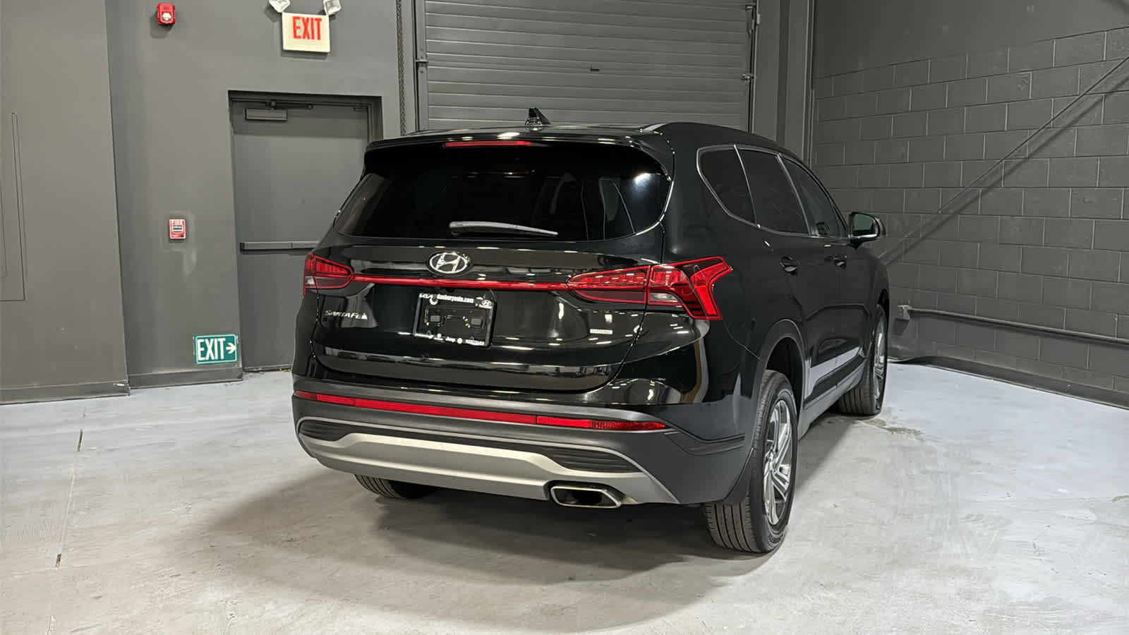 Used 2023 Hyundai Santa Fe SE AWD/4WD image 4