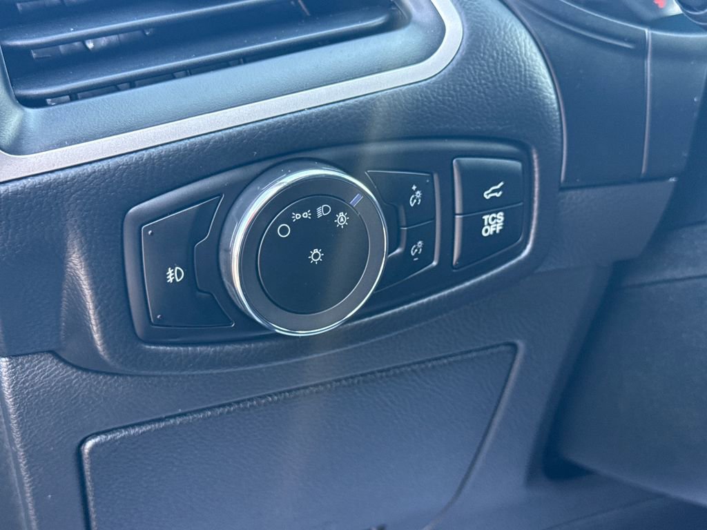 Used 2024 Ford Edge SEL w/ Convenience Package image 26