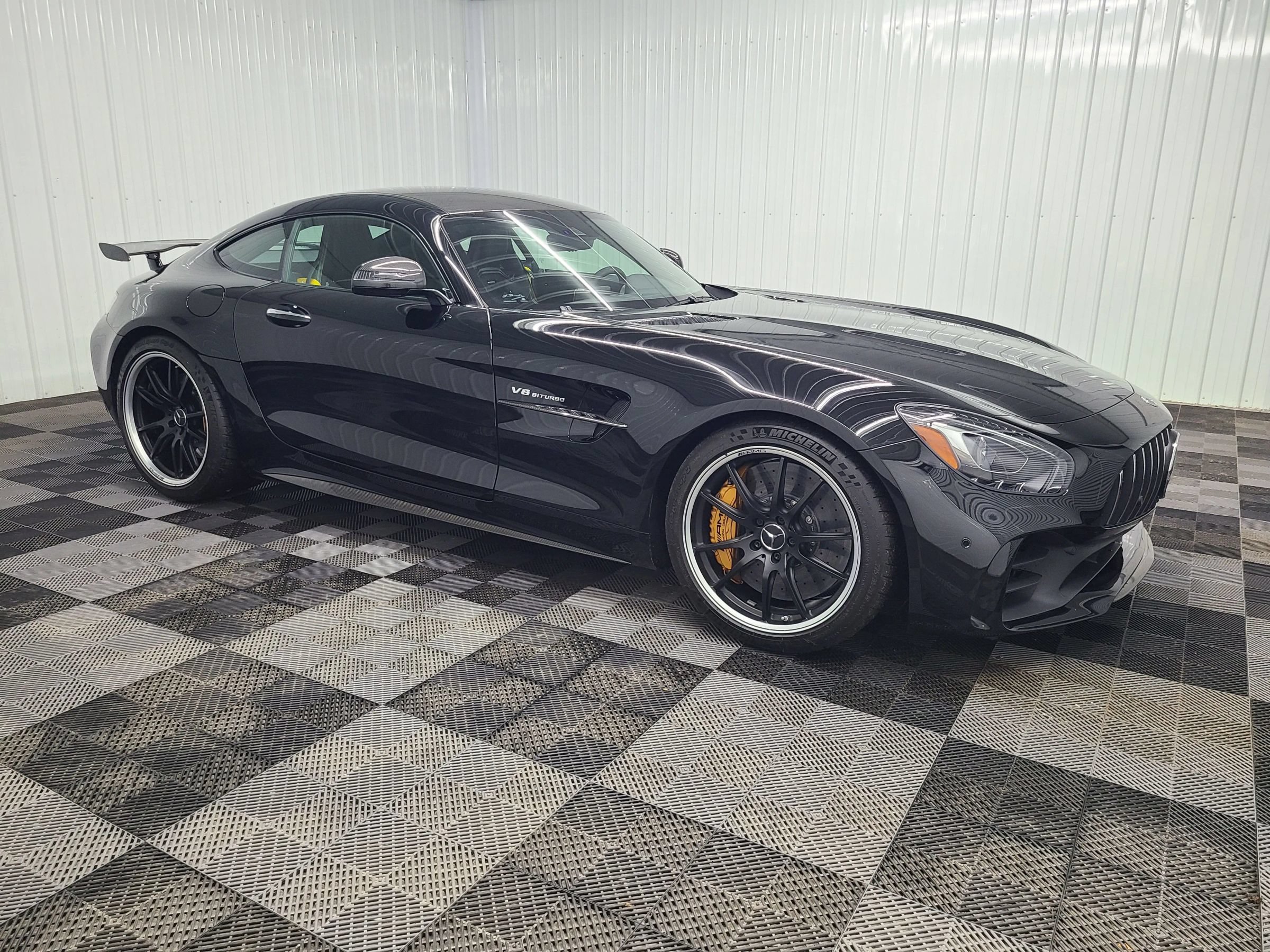 Used 2019 Mercedes-Benz AMG GT R image 1