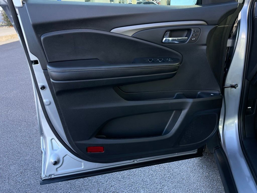 Used 2025 Honda Ridgeline RTL+ image 23