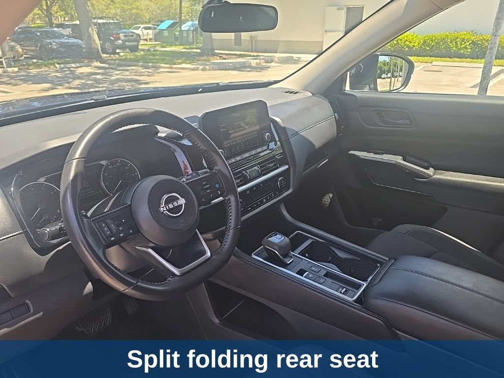 Used 2024 Nissan Pathfinder SV FWD image 15