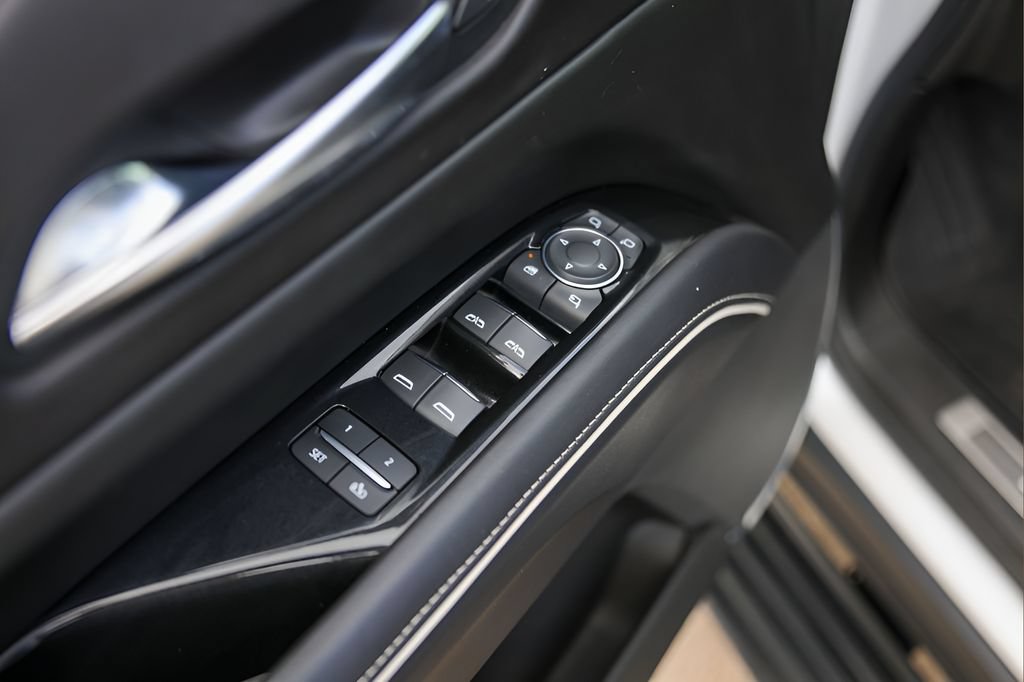 Used 2022 Cadillac Escalade Sport Platinum AWD/4WD image 24