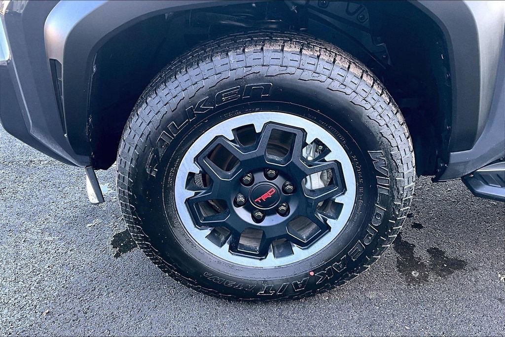 Used 2025 Toyota 4Runner TRD Off-Road image 9
