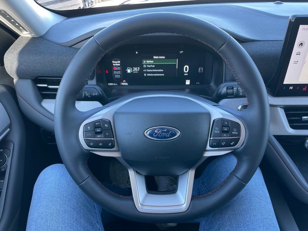 Used 2025 Ford Explorer Active image 24