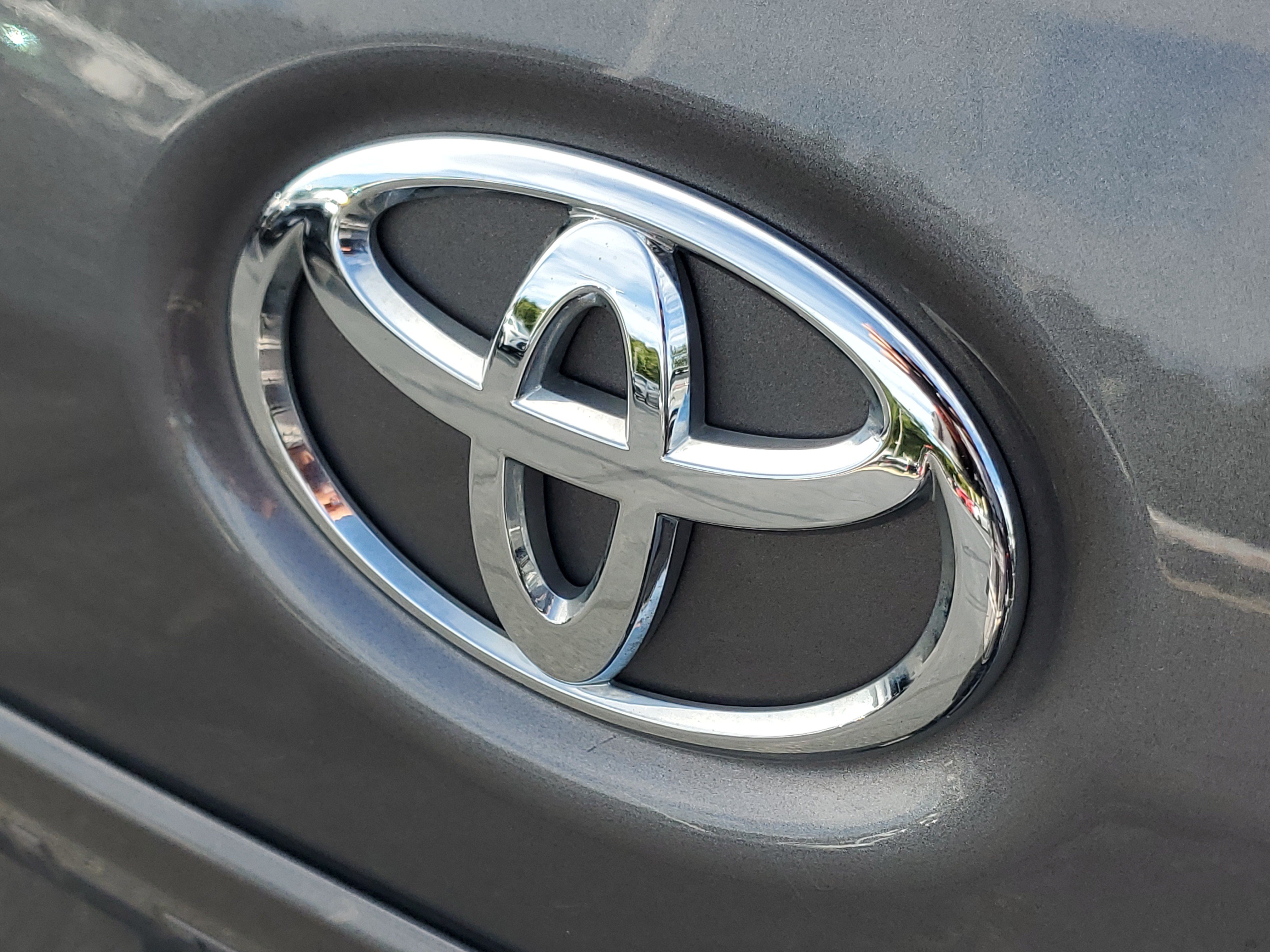 Certified 2019 Toyota Sienna LE FWD image 8