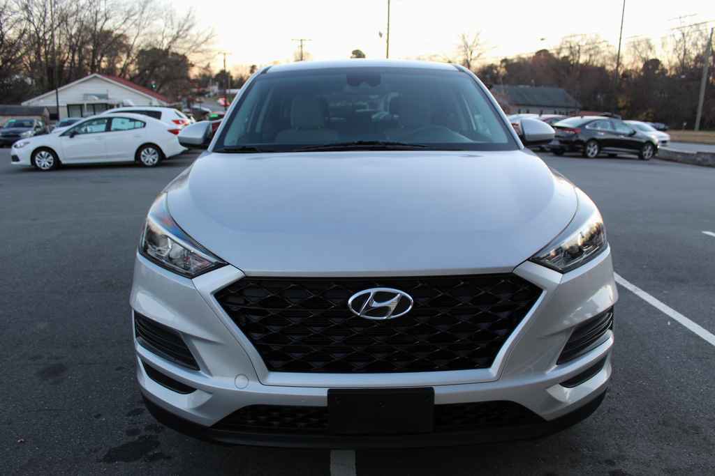 Used 2020 Hyundai Tucson SE image 2