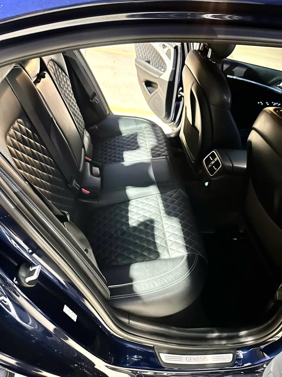Used 2019 Genesis G70 2.0T Advanced w/ Sport Package RWD image 17