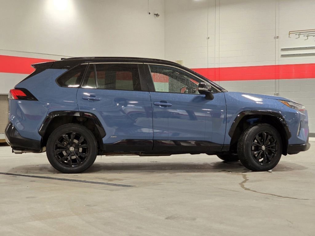 Used 2022 Toyota RAV4 XSE AWD/4WD image 24