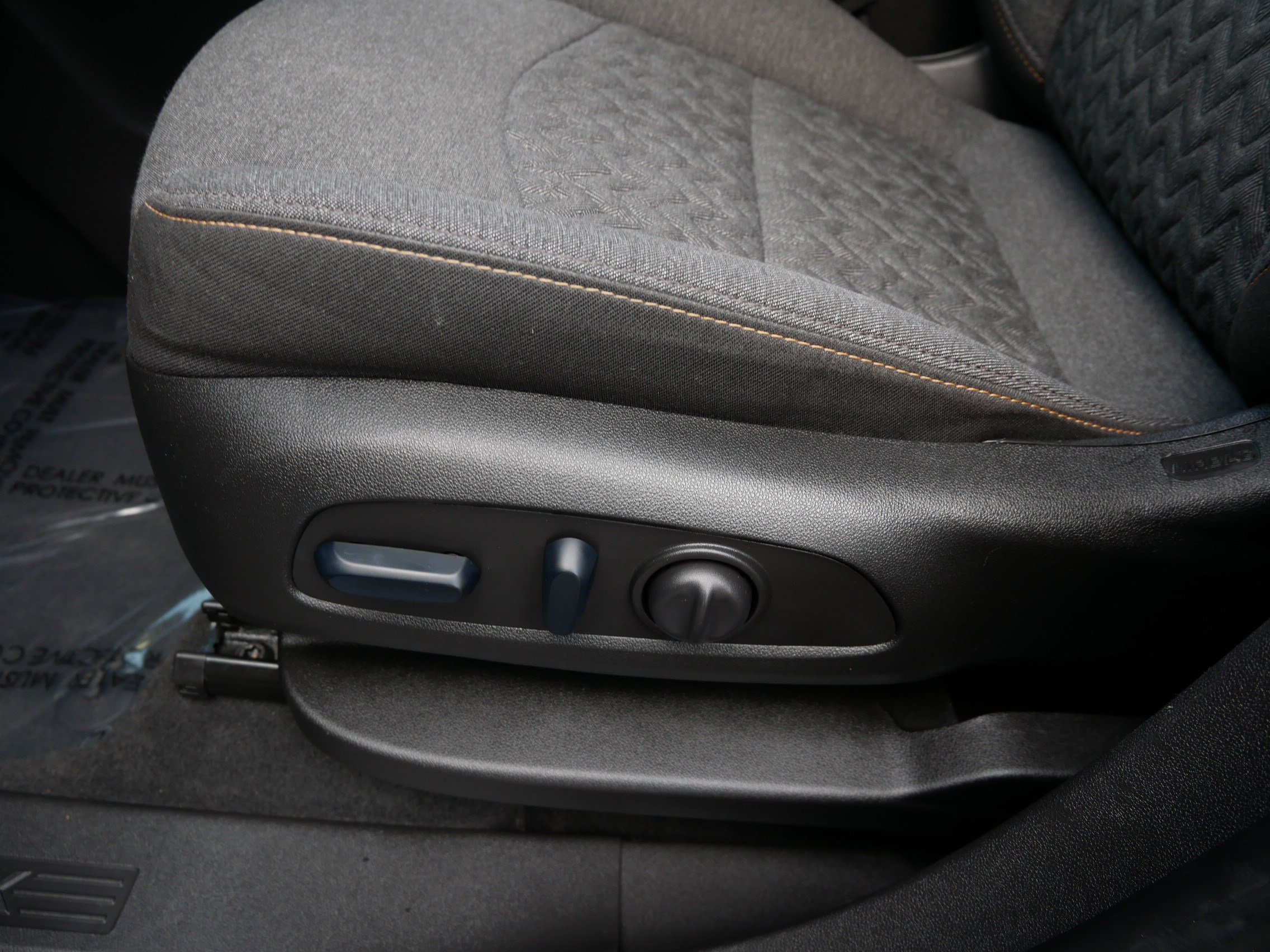 Used 2024 Chevrolet Equinox LT image 20