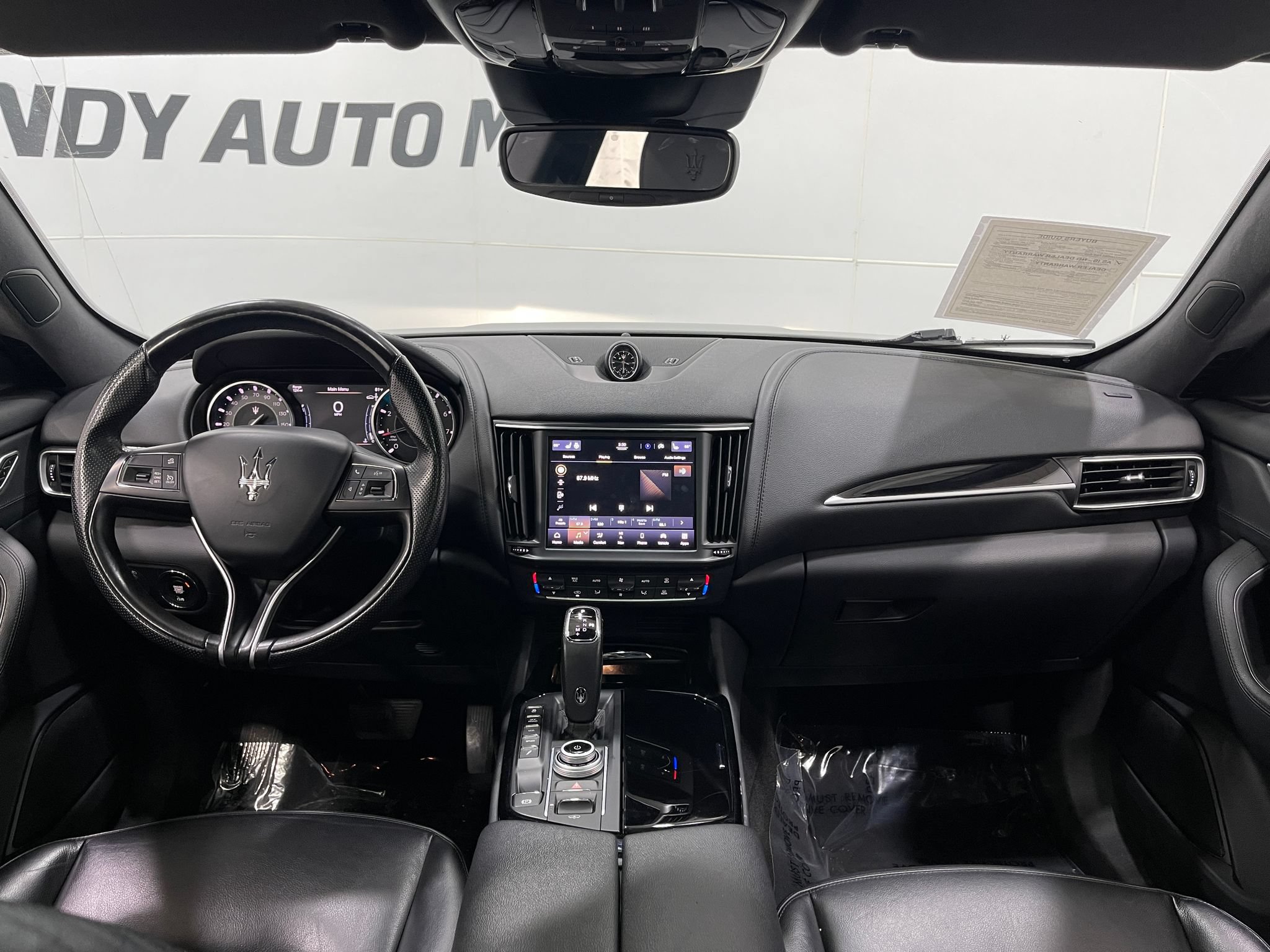 Used 2021 Maserati Levante AWD/4WD image 19