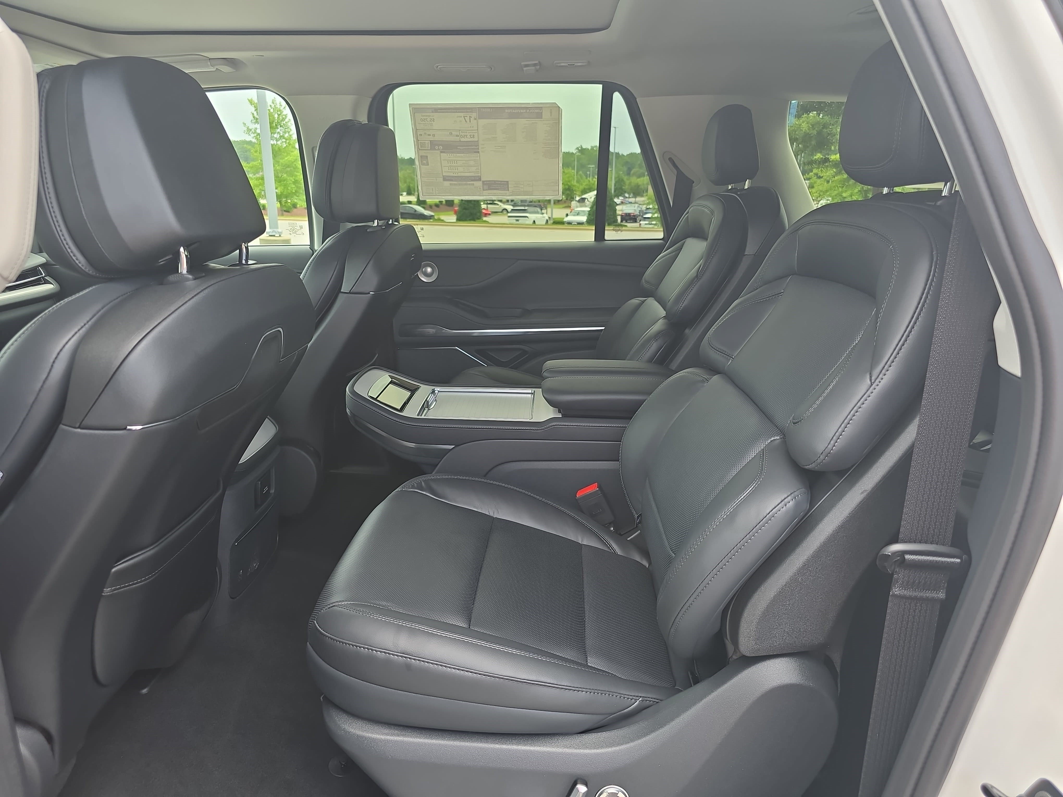 New 2027 Lincoln Navigator L Reserve AWD/4WD image 15