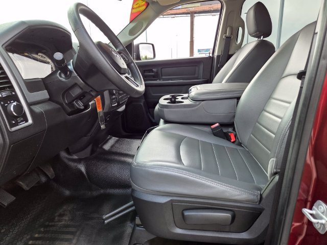 Used 2018 RAM 1500 Tradesman w/ Chrome Appearance Group AWD/4WD image 5